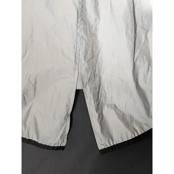 FILA Reflective sport windbreaker Jacket Silver size Medium Athletica Gorpcore - Picture 6 of 7
